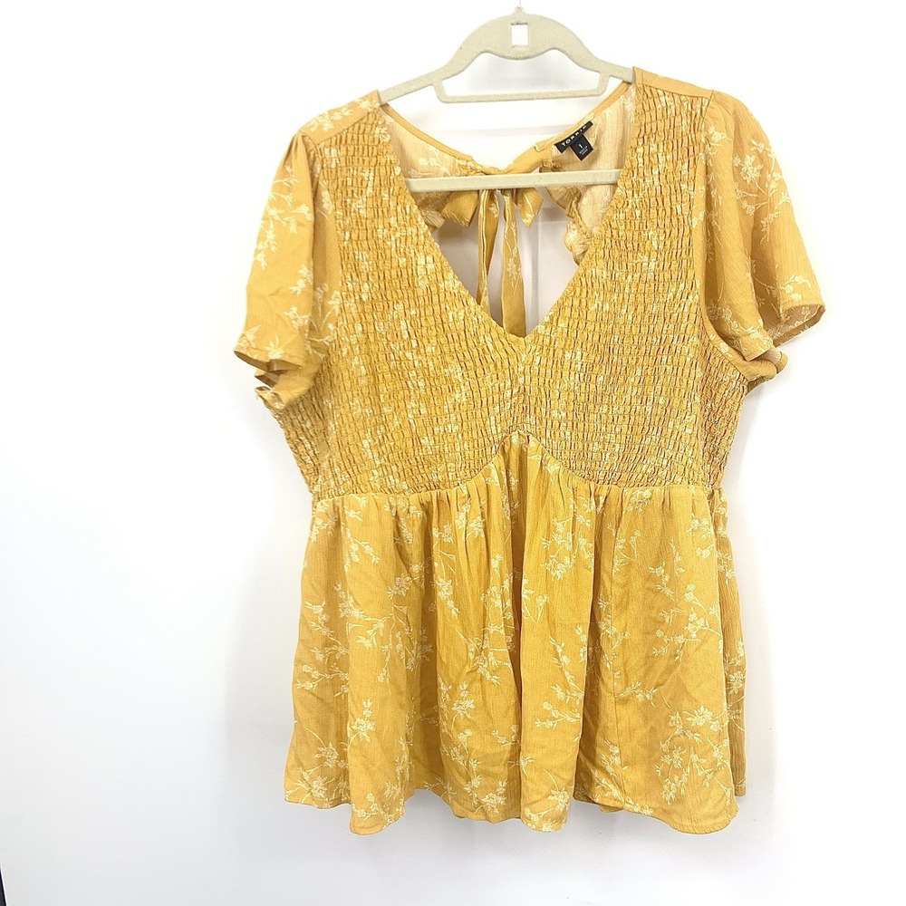 Torrid Women Size 1 1X 14 16 Shirt Yellow Floral Short Sleeve Blouse Top Smocked